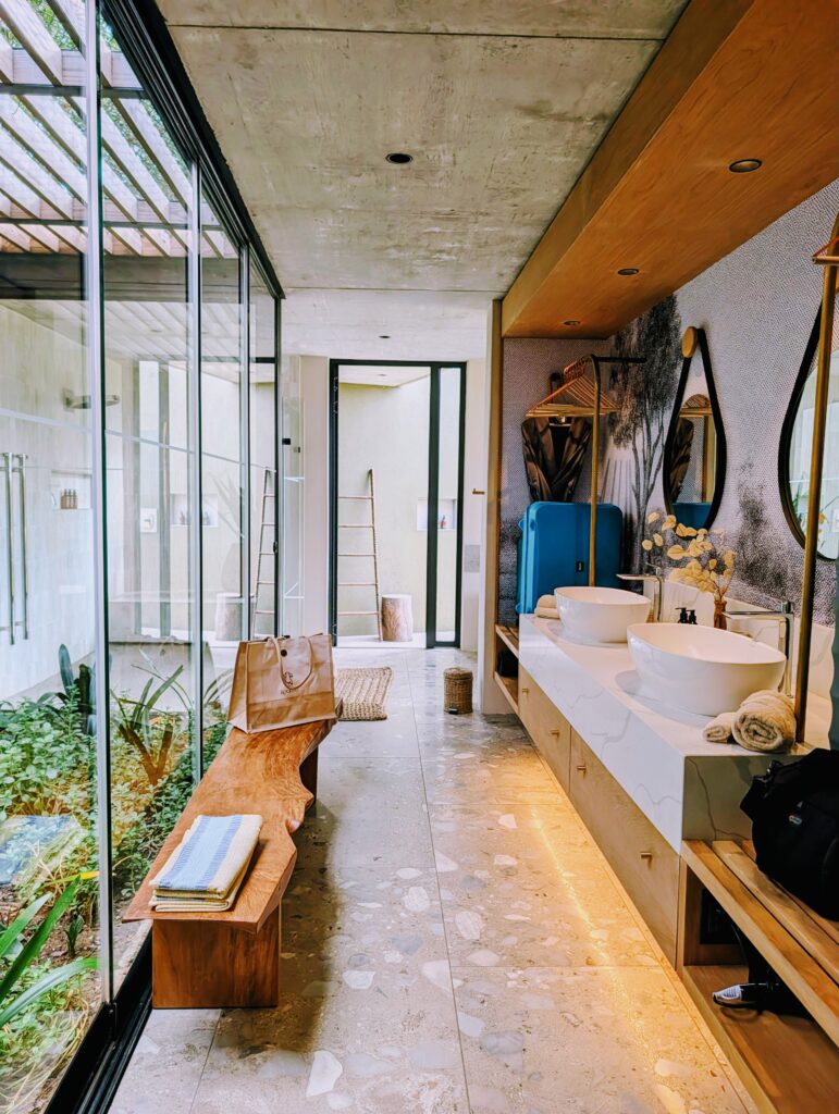 RockFig Safari Lodge bathroom