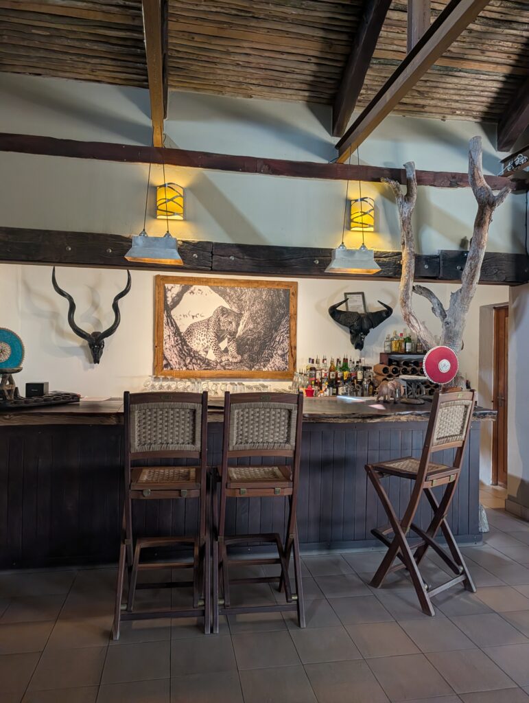 Baobab Ridge bar area 